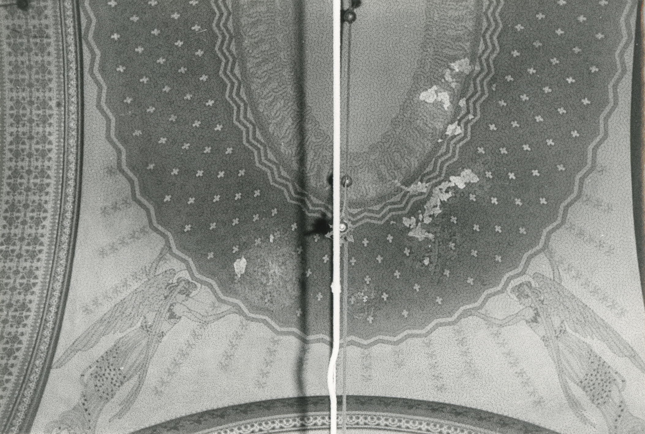 A kupola díszítése