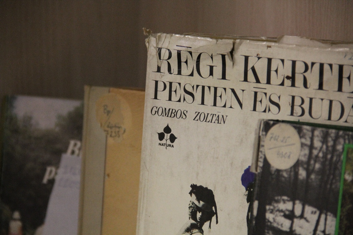 Régi kertek könyv