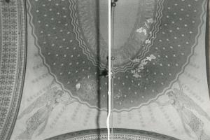 A kupola díszítése